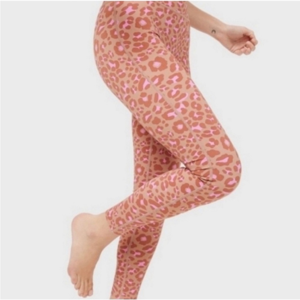 Offline by Aerie Pink Tank Animal Print Goals Leggings Size Medium - Picture 3 of 11